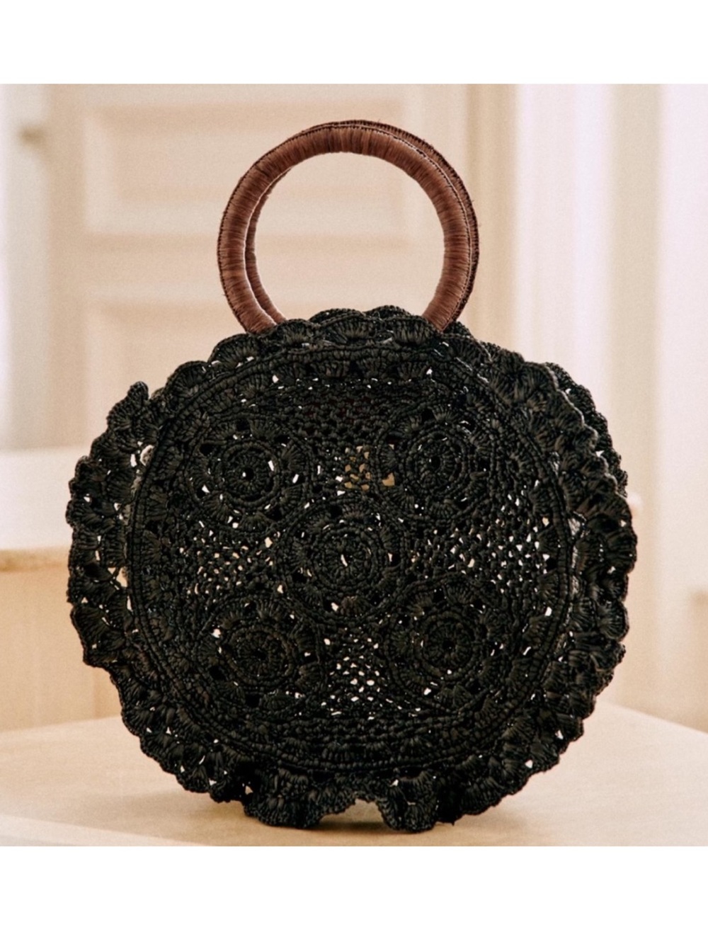 Sézane Zina Basket Raffia in Black - Picture 5 of 10